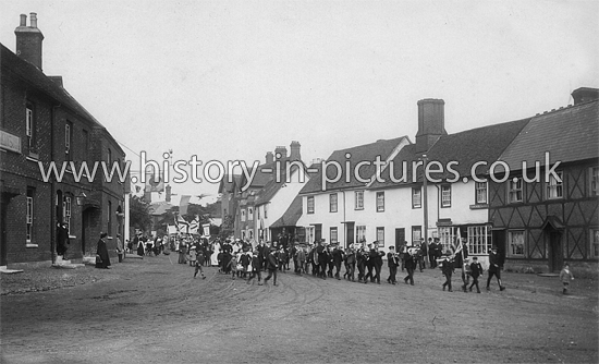 The Cock Inn and Parade, High Street, Hatfield Broad Oak, Essex. c.1914